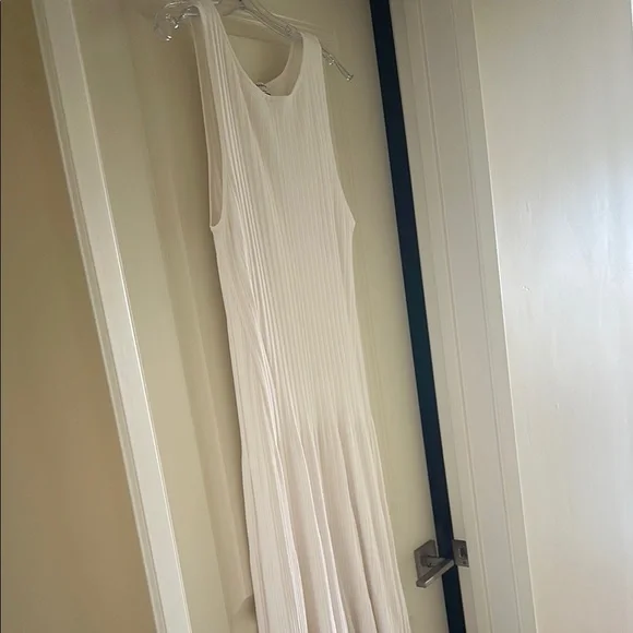Aritzia white maxi Dress - Picture 4 of 6